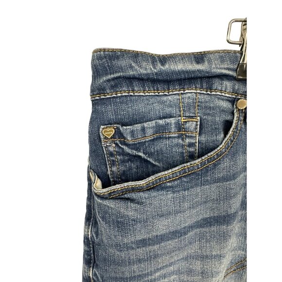 Torrid Women's Classic Medium Wash Big Pocket Everyday Denim Short Size 26 - Picture 2 of 7